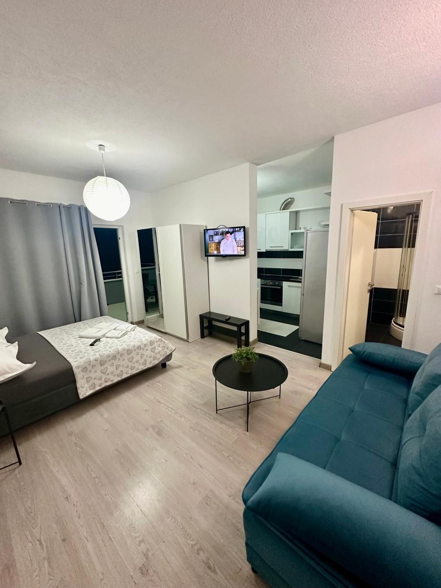 Apartment Zaja *