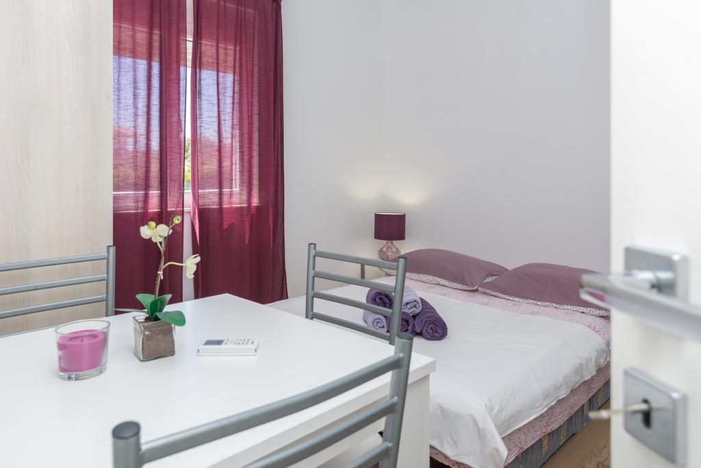 Apartment Zaja *